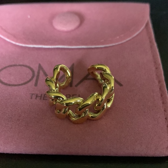 ✨HOST PICK ✨🎉OMA The Label Baba Ring ✨18K gold-plated brass One Size Adjustable - Picture 6 of 6